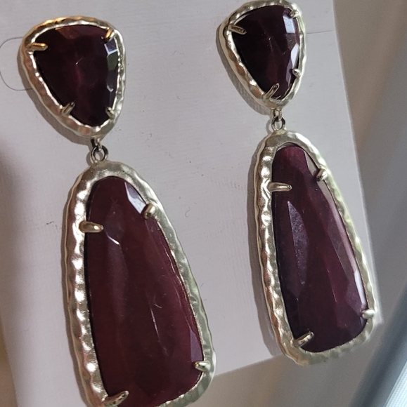 KENDRA SCOTT BORDEAUX TIGERS EYE EARRINGS GOLD - Picture 4 of 6